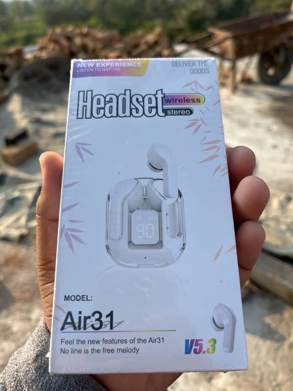 EarPods Box Pack A31 With Cover 0