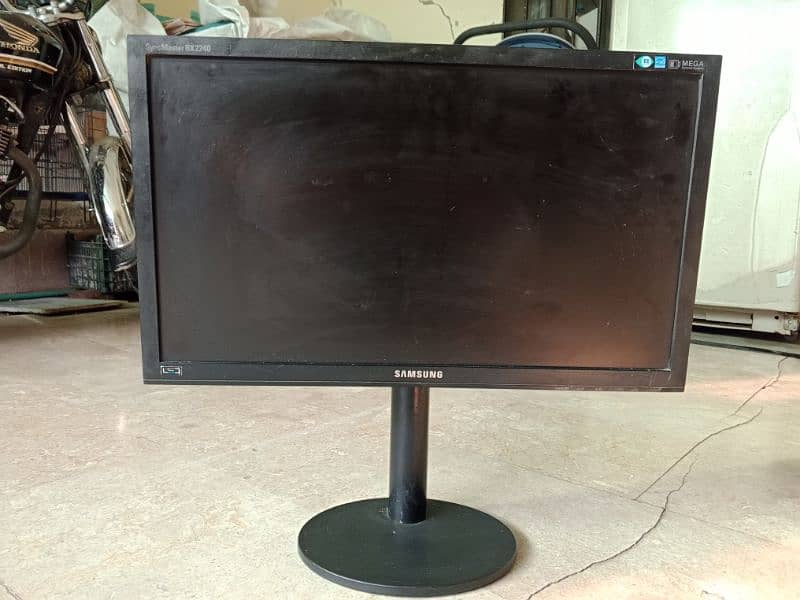 SAMSUNG LED 10 by 9 condition 0