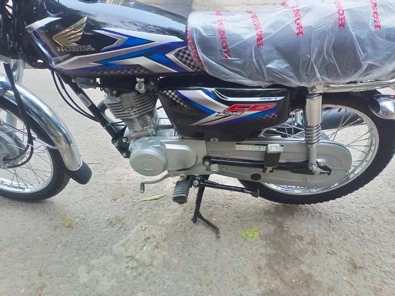 honda 125 2025 4