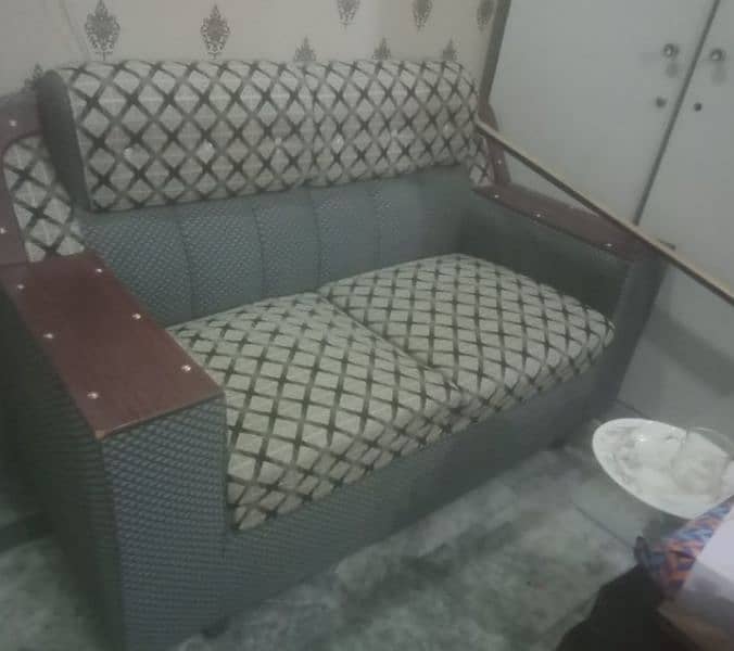 New sofa set for sale 0