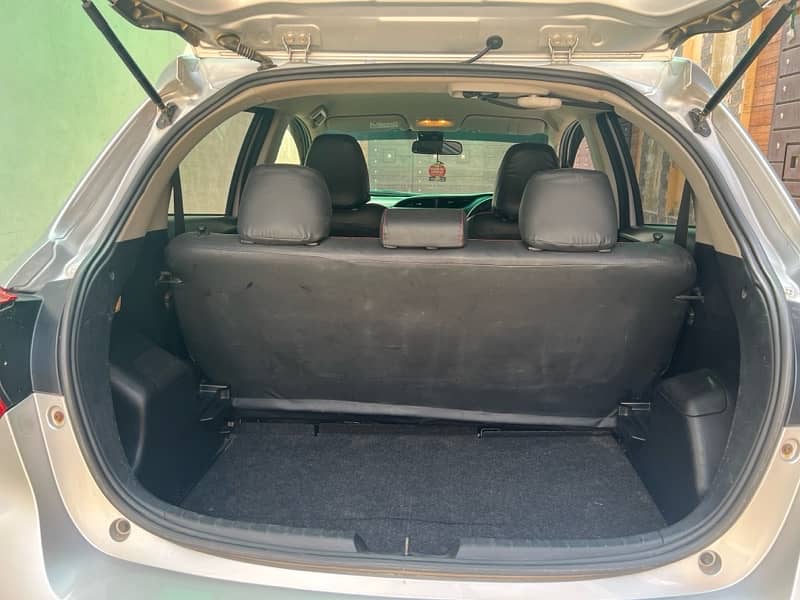 Toyota Vitz 2018 3