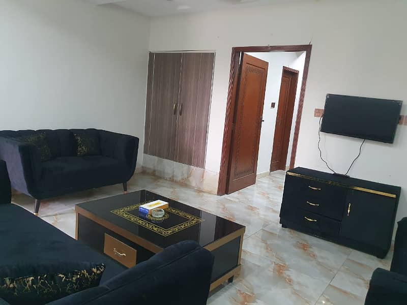 One Bed Apartment For Rent Per day Avil For familes 7