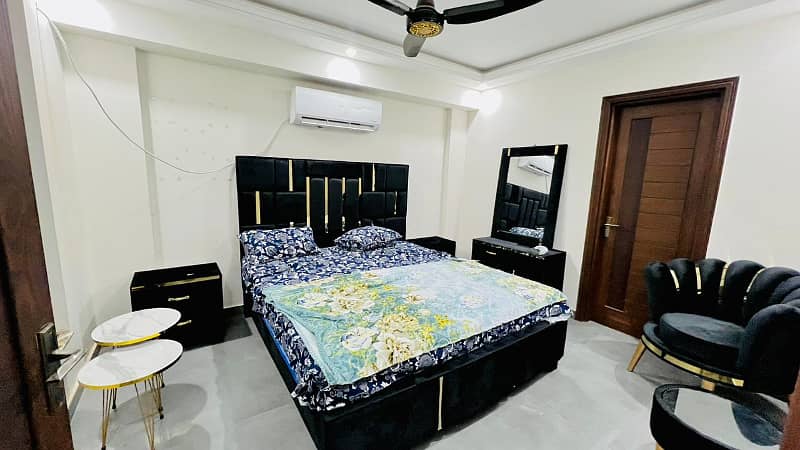 One Bed Apartment For Rent Per day Avil For familes 0