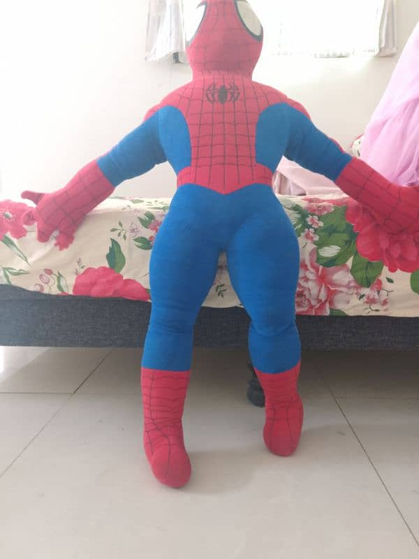 Gigantic spider man stuffed toy 4