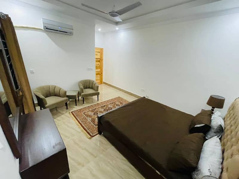 Luxury 3 Bedrooms Available on Daily basis in Islamabad 3