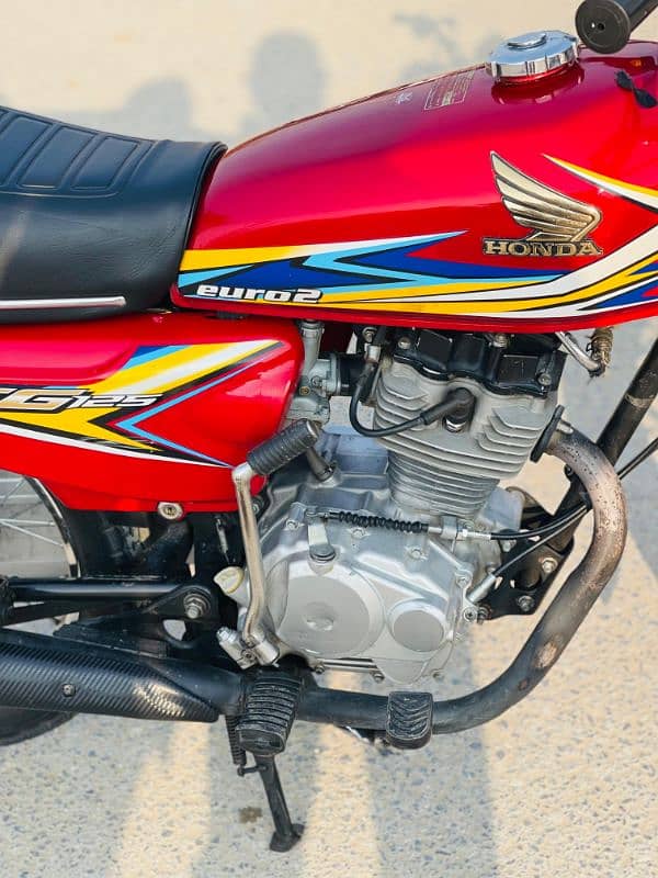 2019 model 125 for sale Total genuine red color 2