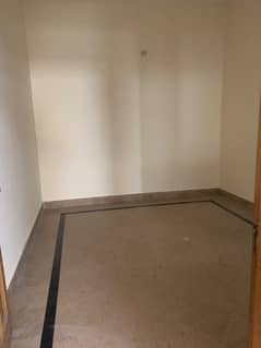 2 bed flat available for rent