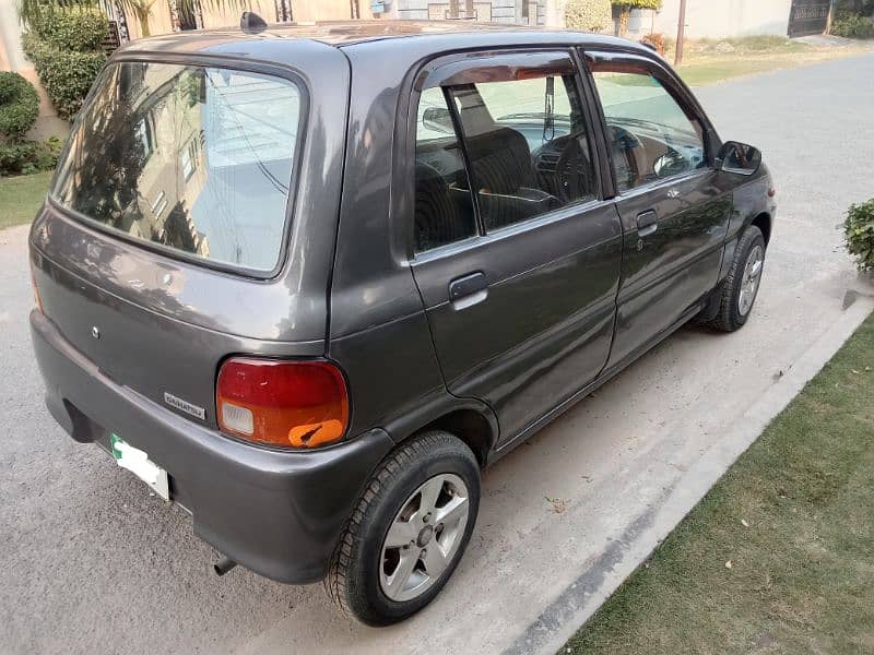 Daihatsu Cuore 2006 1