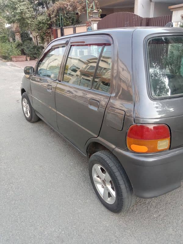 Daihatsu Cuore 2006 5