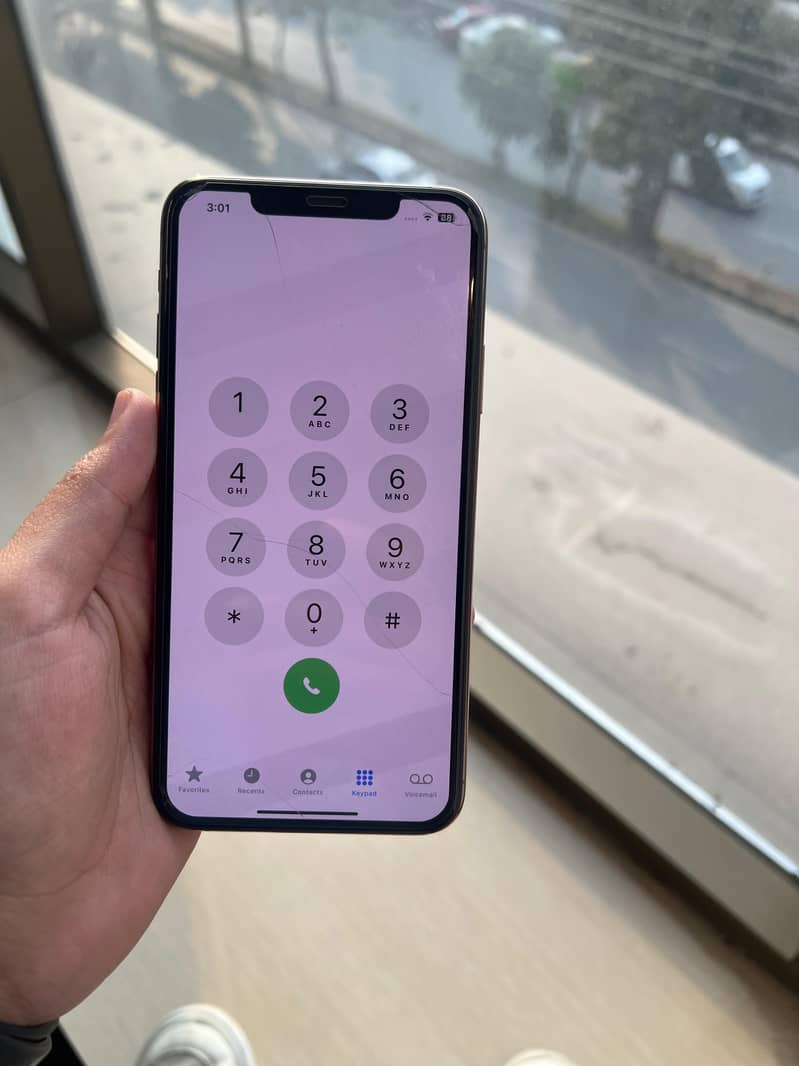 iPhone 11 Pro Max 6