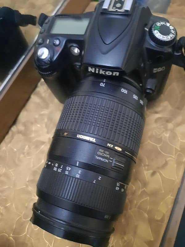 Nikon D90 DSLR with 2 Lenses 3