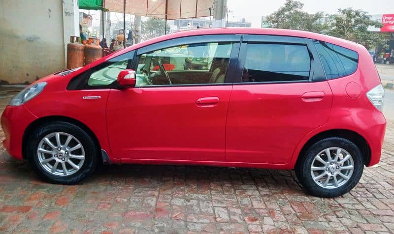 Honda Fit 2012 Hybrid Fully Maintained 2