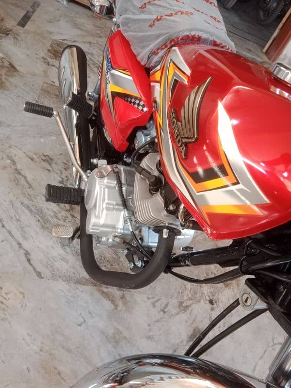 Honda sell 125 2