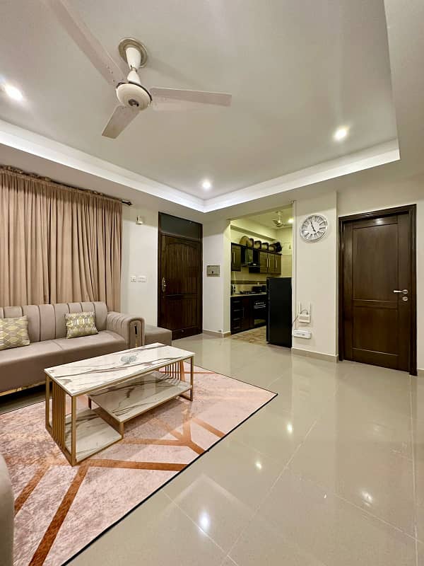 Luxury 2 Bedrooms Available on Daily Basis in F-11 Islamabad 0