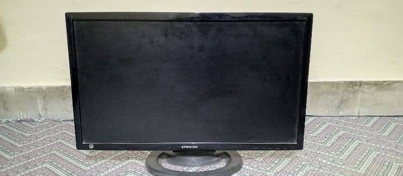 Dell PC for sale and Led 24 inches 3