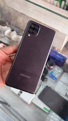 Samsung Galaxy A12