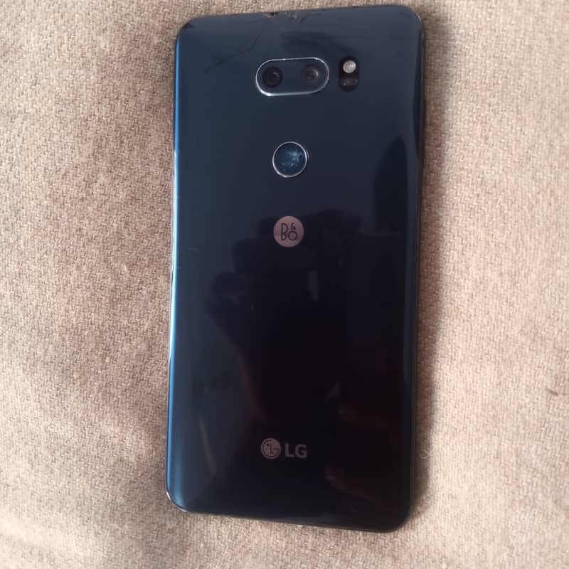 LG V30 5