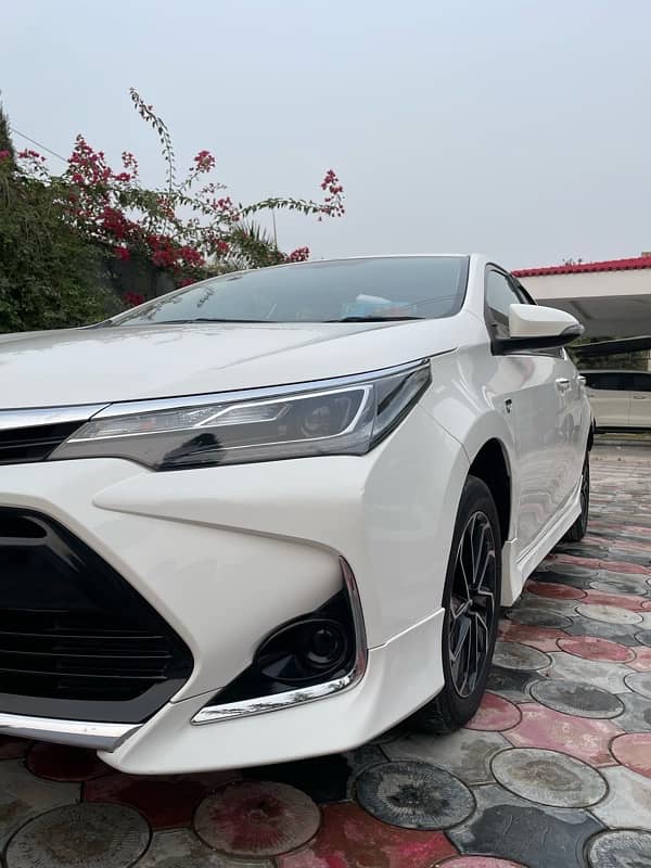 Toyota Corolla Altis 1.6 Special edition Cvt-i 2023 4