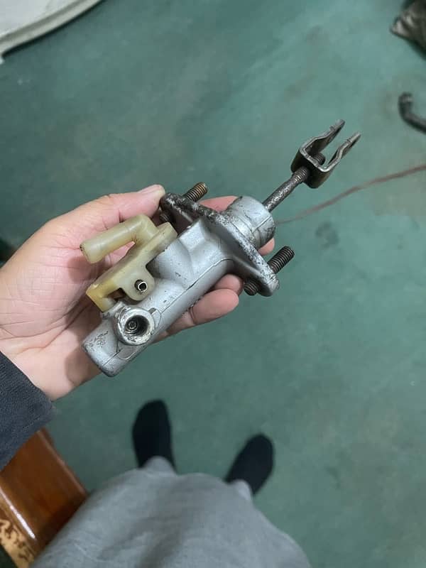 Mitsubishi Lancer upper clutch cylinder for sale 100% original japani 2