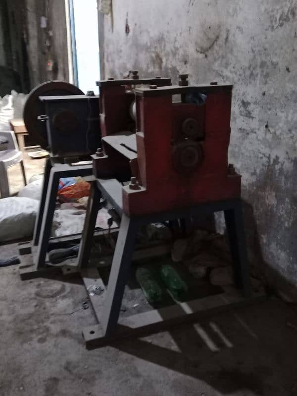 Straighter Roola Machine contact number 03005449907 0