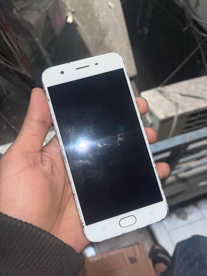 OPPO A57 4 64 0