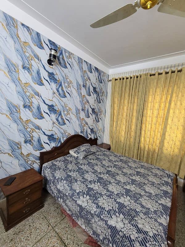 bed set with curtains 0