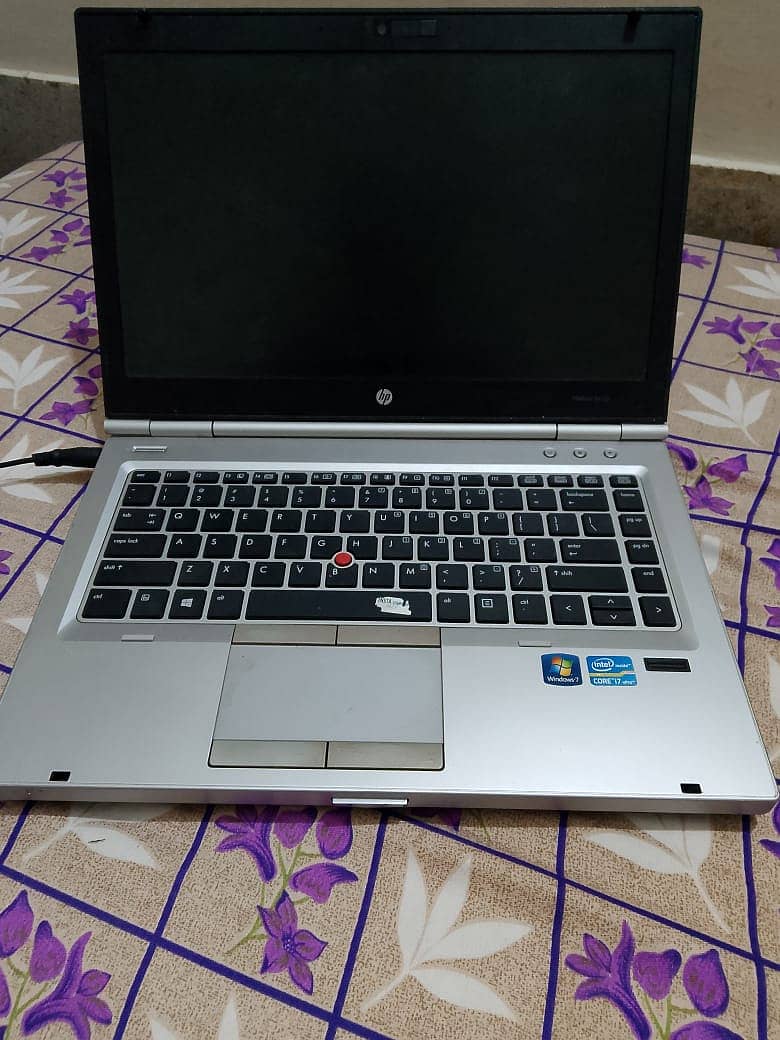 Hp i7 3rd gen urgently for sell 1