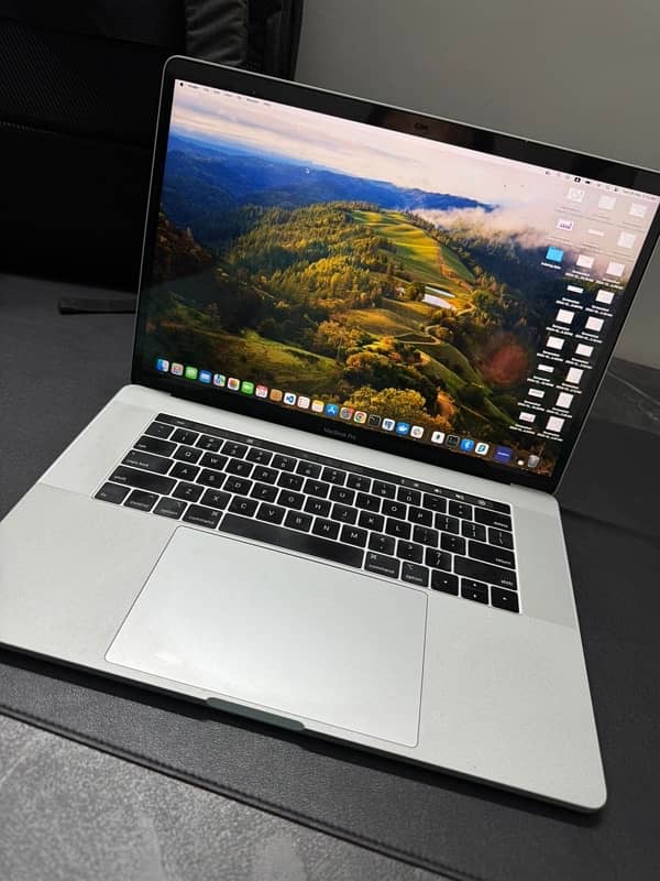 MacBook Pro 2018 32/512 1