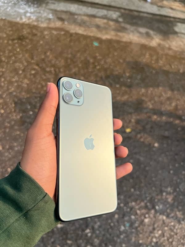 iphone 11 pro max 2