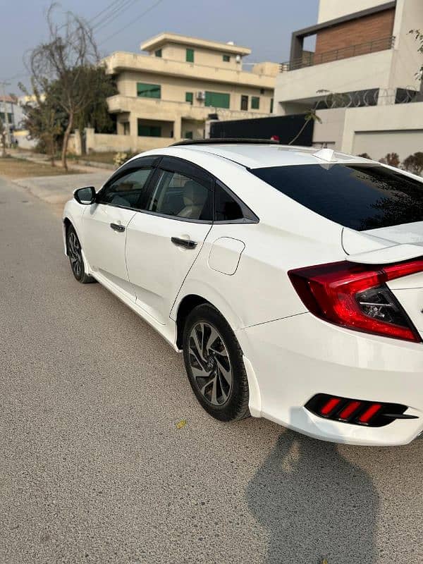 Honda Civic Oriel 2017 8