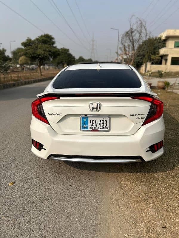 Honda Civic Oriel 2017 17