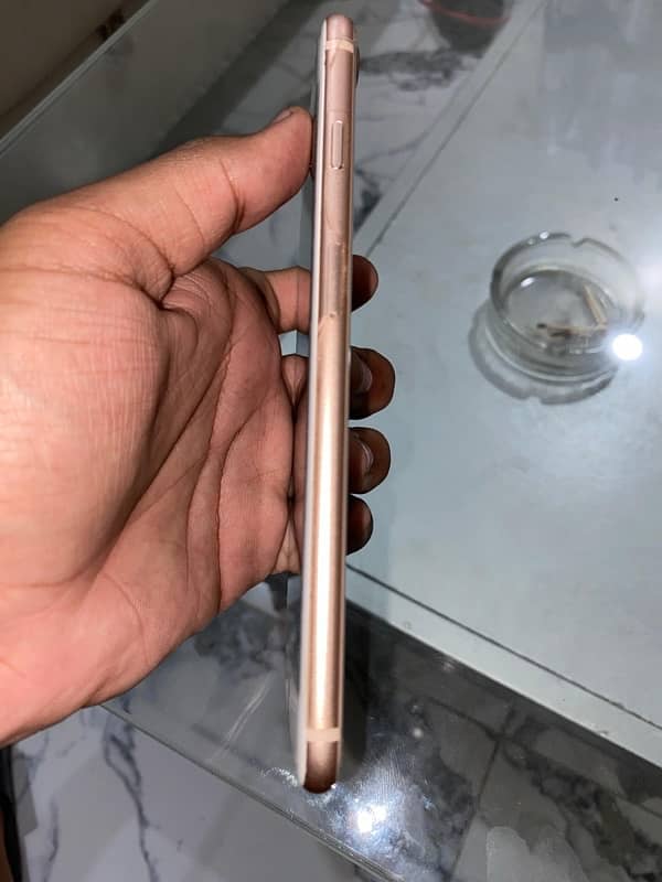 iPhone 8+ Non pta 1