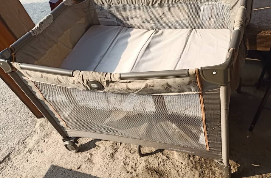 Imported Baby Cart in Immaculate Condition. 2