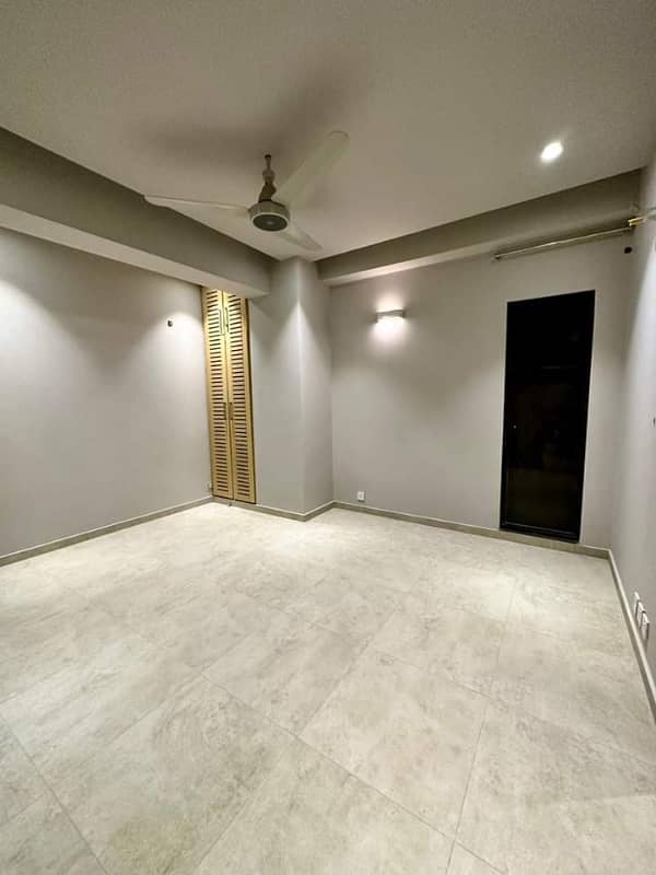 Islamabad's Finest: 2 Bedroom Luxury Apartment for Rent in E-11 28