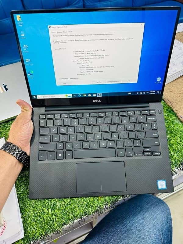 XPS 13 (CORE I7 8th GENERATION) (512GB NVME SSD) 10/10 CONDITION. . 0