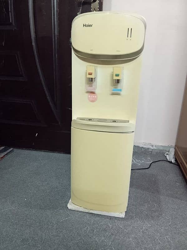 Haier Dispenser 4