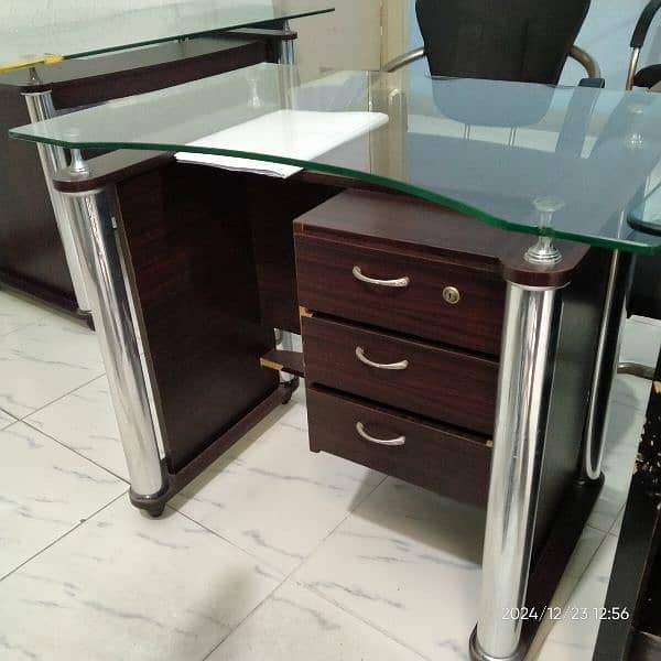 Office furniture for sale 0