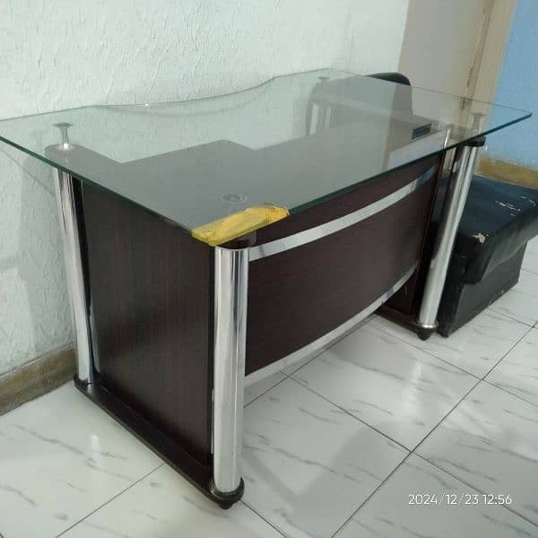 Office furniture for sale 1