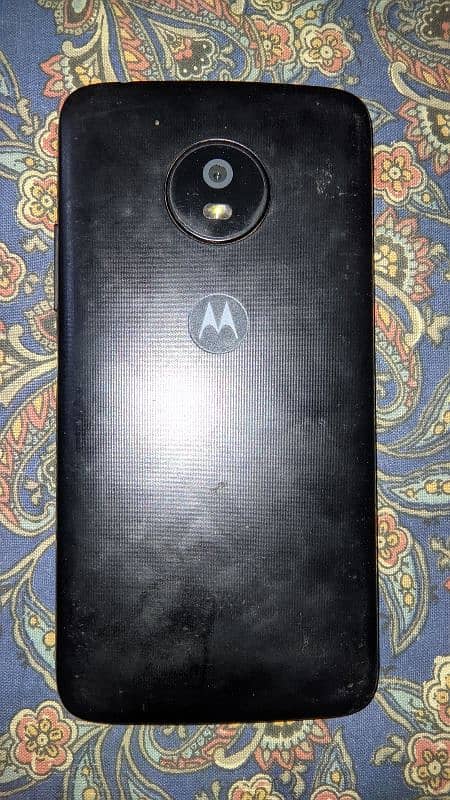 Motorola E5 play 7