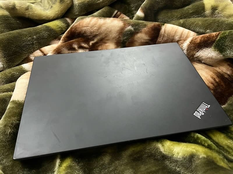 lenovo T490 i5 8gen 1