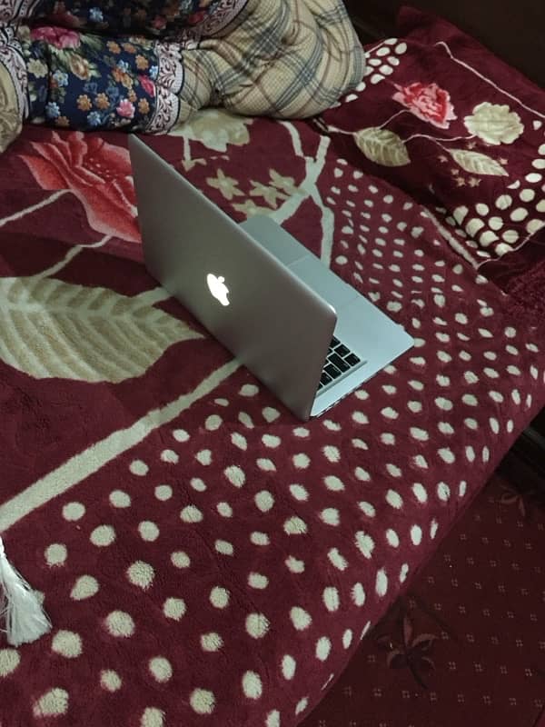 MacBook Pro (2009/2010 Model) | 10/9 Condition 0