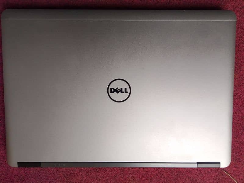 Dell Latitude E7440 0