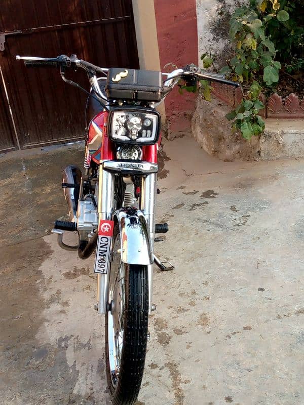 Honda 125 for sale Islamabad number good condition 2