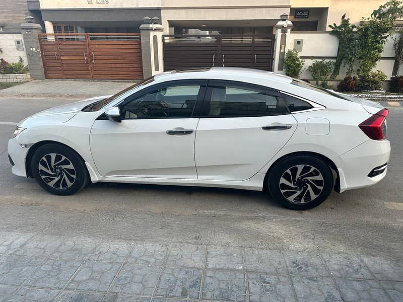 Honda Civic Oriel 1.8 i-VTEC CVT 2018 2