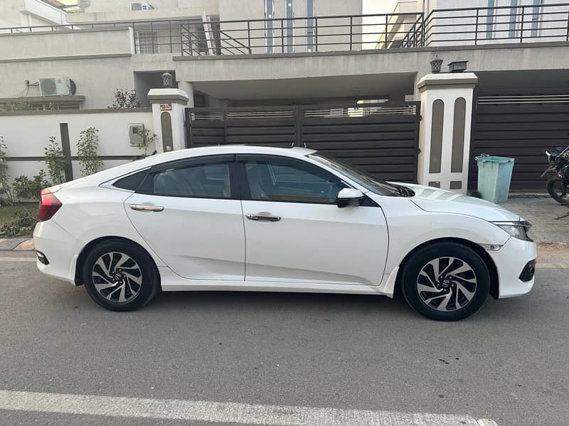 Honda Civic Oriel 1.8 i-VTEC CVT 2018 6