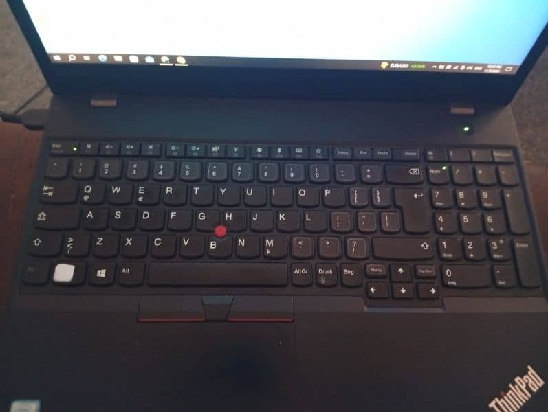 lenovo thinkpad T570, i7 6 generation 8 ram 256 m2 ssd 2