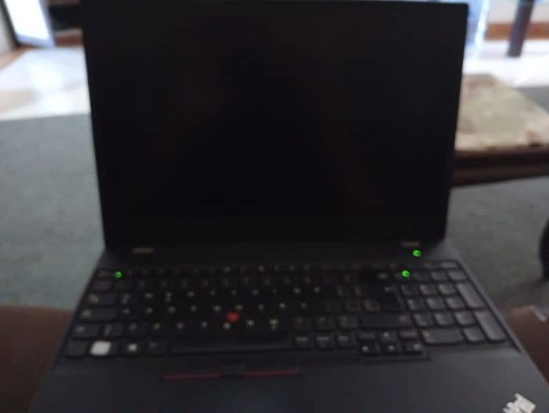 lenovo thinkpad T570, i7 6 generation 8 ram 256 m2 ssd 3