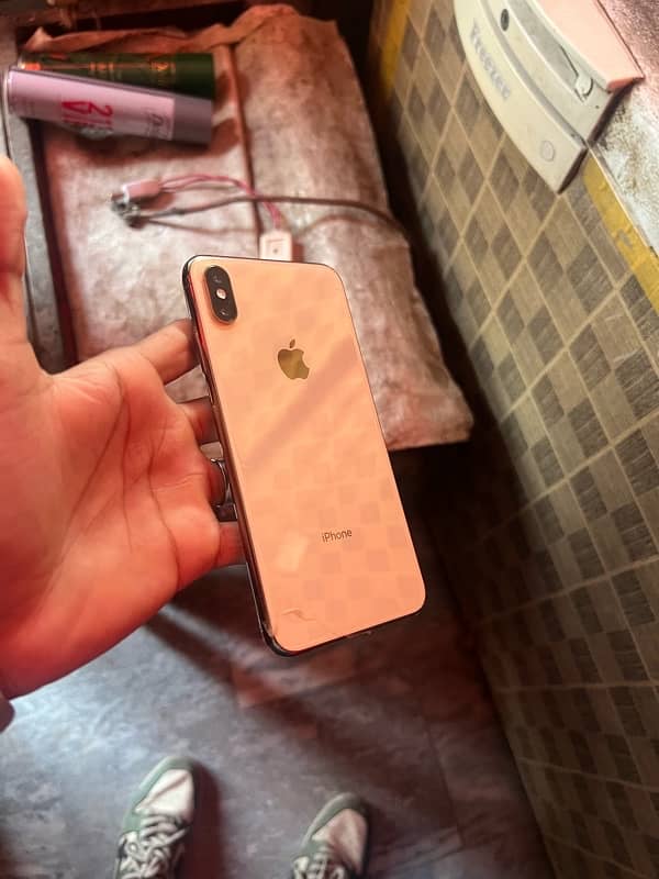 iphone xs max bh—main ha baki ok ha 5