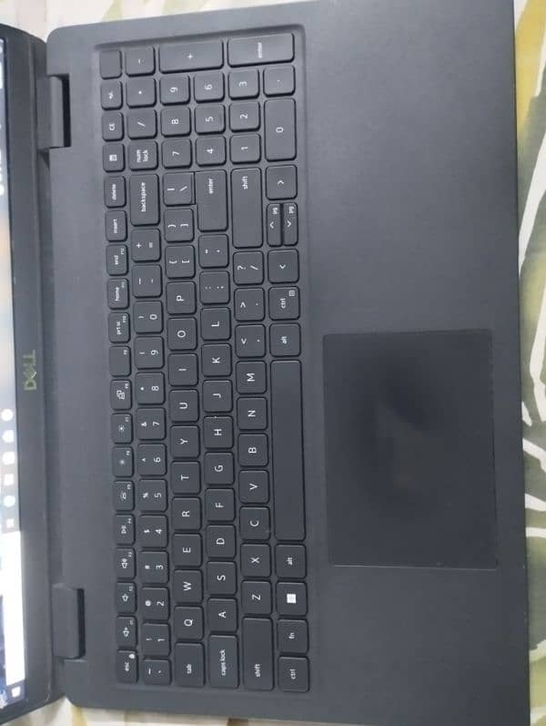 DELL LATITUDE 3520 32 GB RAM 1 TB HDD 512 M. 2 SSD 2