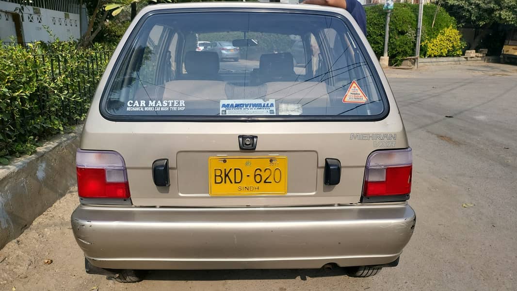 Suzuki Mehran VXR 2017 12